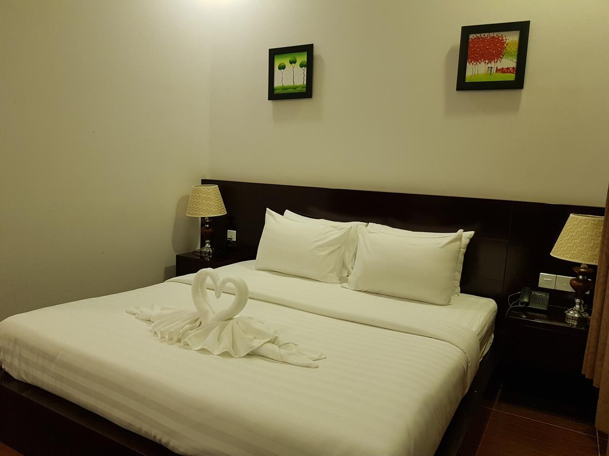 Golden Apple Hotel - Airport Phnom Penh Dış mekan fotoğraf