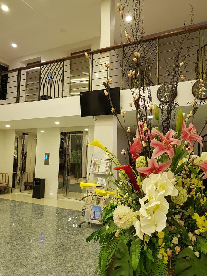 Golden Apple Hotel - Airport Phnom Penh Dış mekan fotoğraf