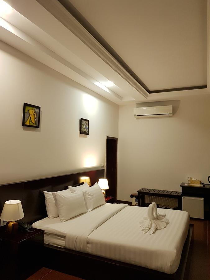 Golden Apple Hotel - Airport Phnom Penh Dış mekan fotoğraf